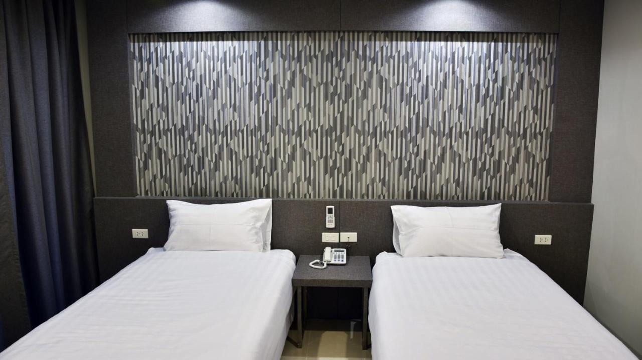 C Hotel Bangna Bangkok Esterno foto