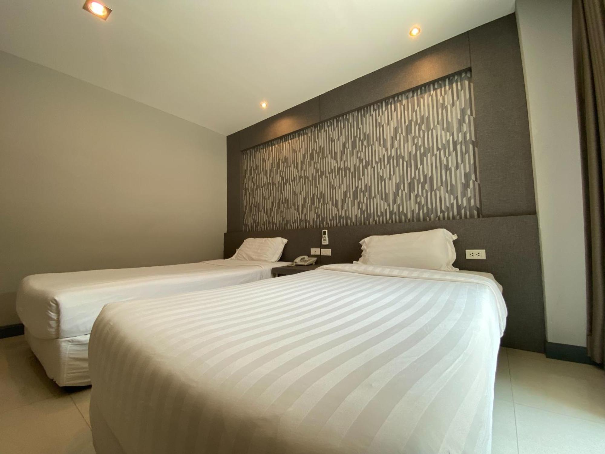 C Hotel Bangna Bangkok Esterno foto